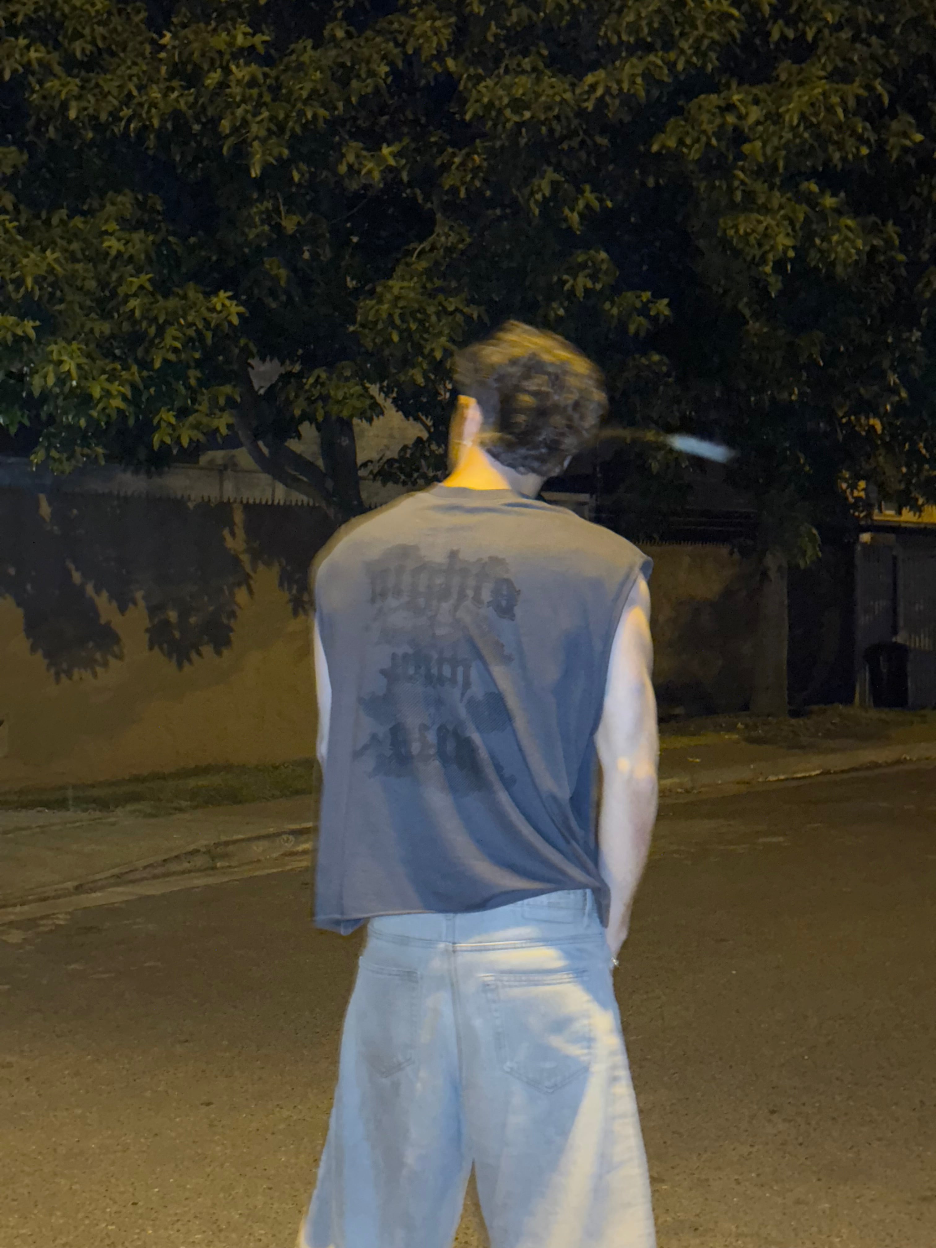 "NIGHTS WITH SUN" SLEEVELESS TEE